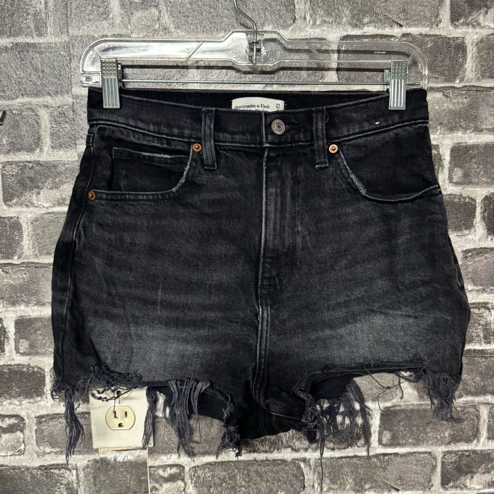 Abercrombie & Fitch Utra High Rise Mom Short Curve love black Jean denim cut off